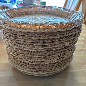 Vintage 19 Wicker Natural Woven paper plate holders